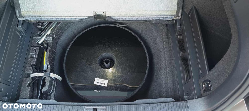 Volkswagen Passat - 21