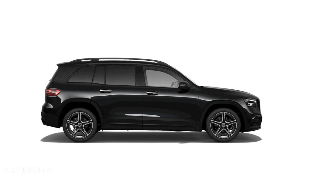 Mercedes-Benz GLB - 15