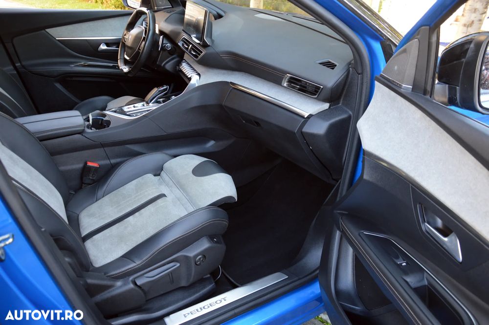 Peugeot 3008 PHEV 300 EAT8 4X4 GT - 17