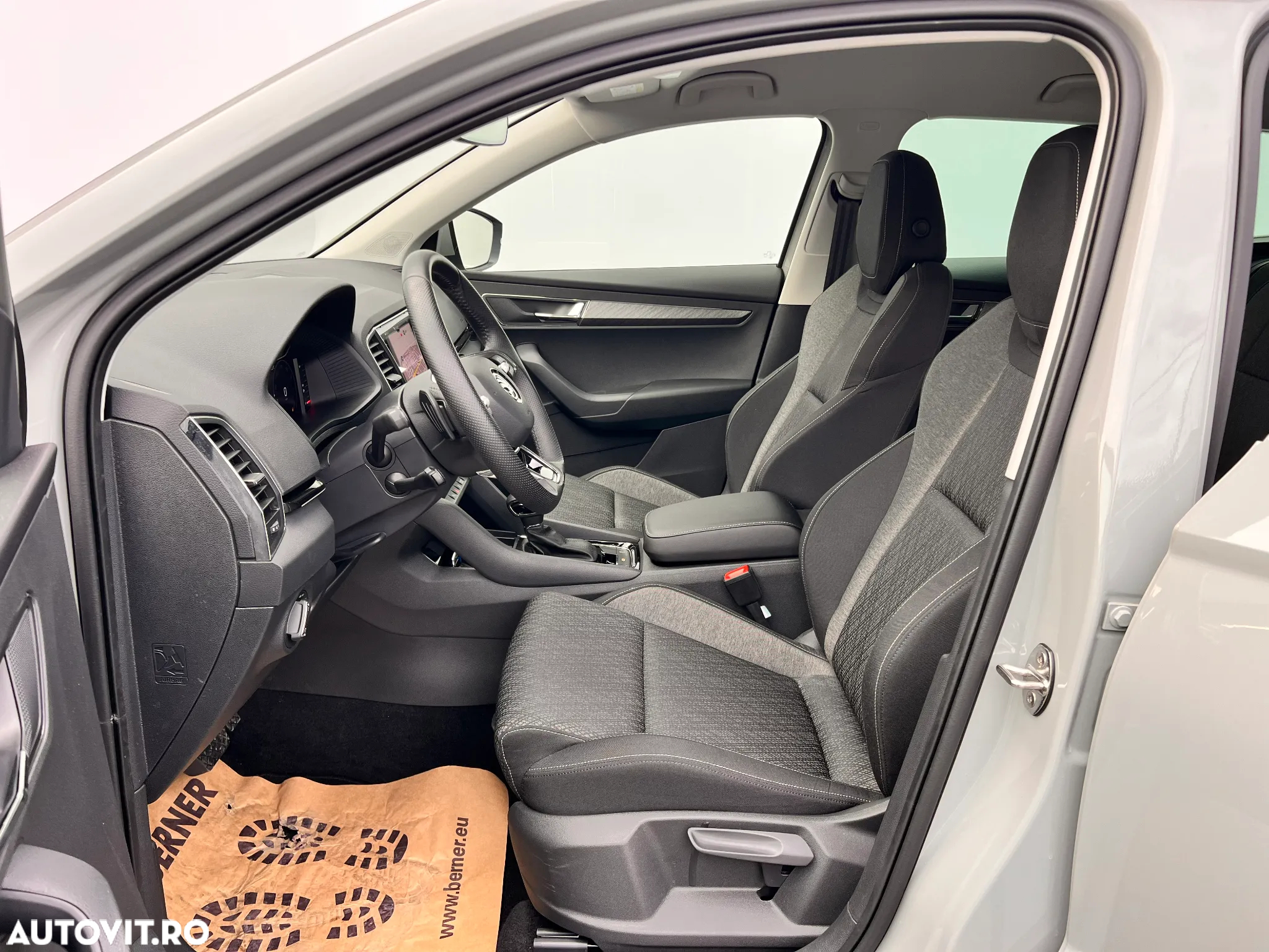 Skoda Karoq 1.5 TSI DSG Style - 6