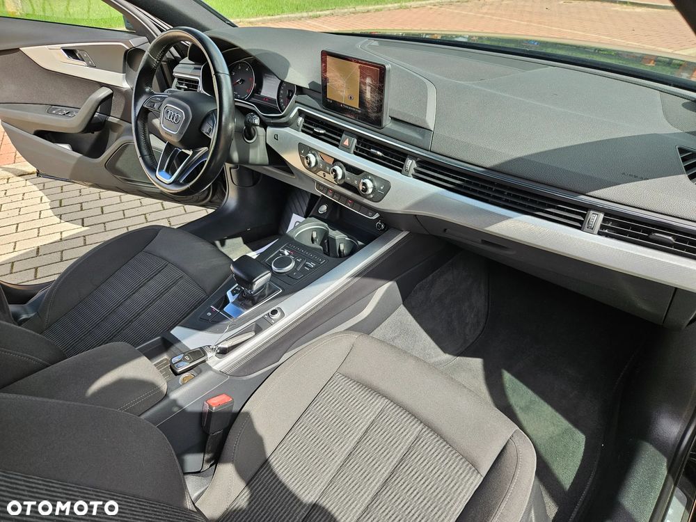Audi A4 Avant 2.0 TDI ultra S tronic - 10