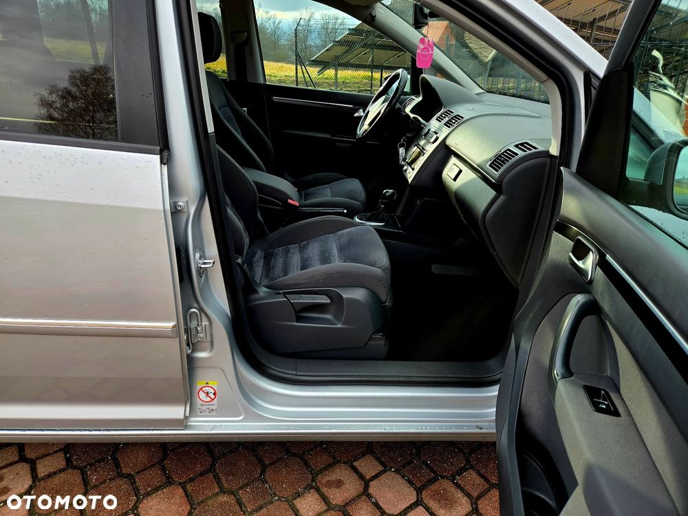 Volkswagen Touran 2.0 TDI DPF BlueMotion Technology DSG Life - 8