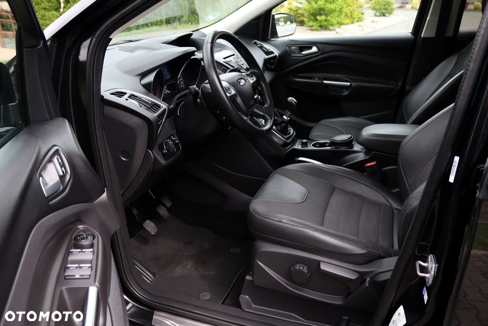 Ford Kuga 2.0 TDCi 4x4 Titanium - 17