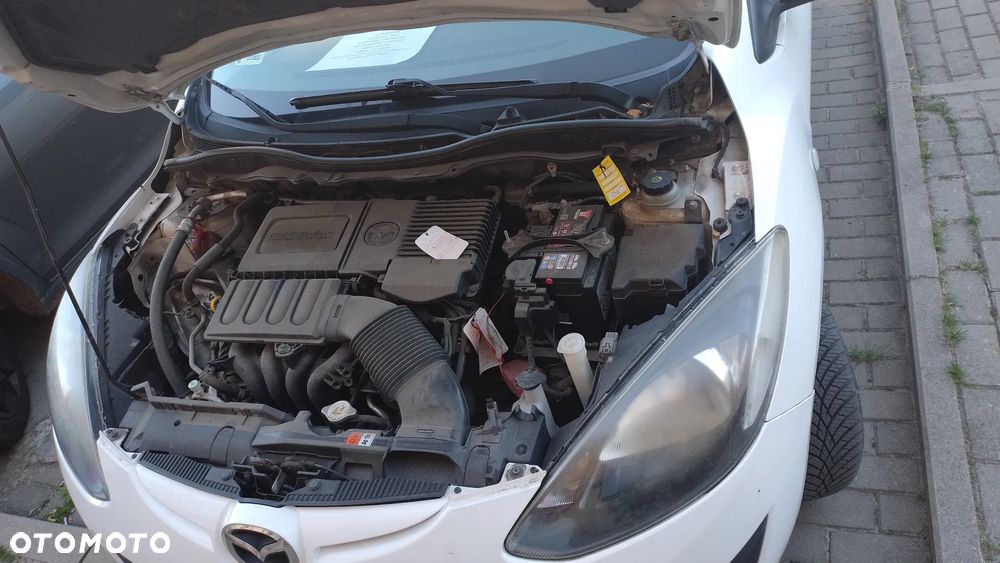 Mazda 2 1.3 Navi + - 4