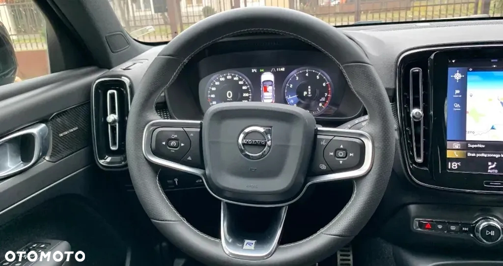Volvo XC 40 T4 AWD R-Design - 13
