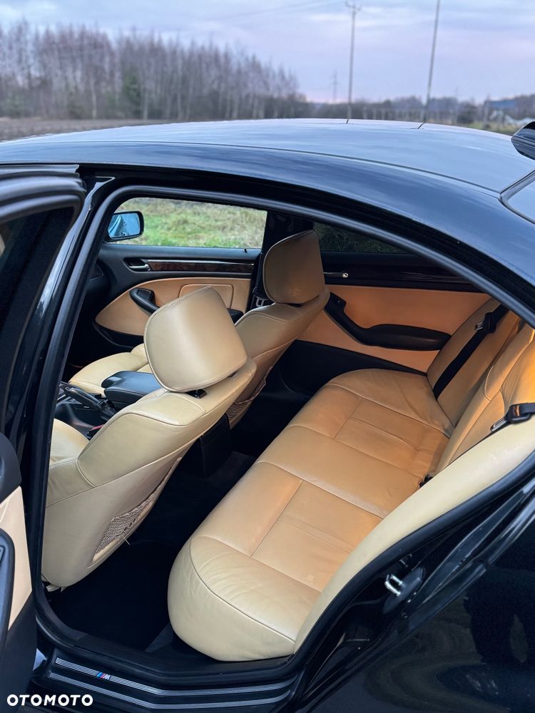 BMW Seria 3 330d - 12