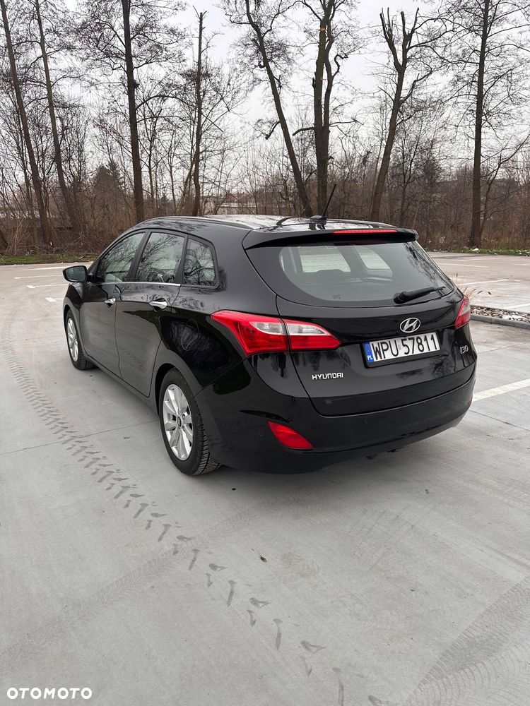 Hyundai i30 1.6 CRDi Automatik Style - 7