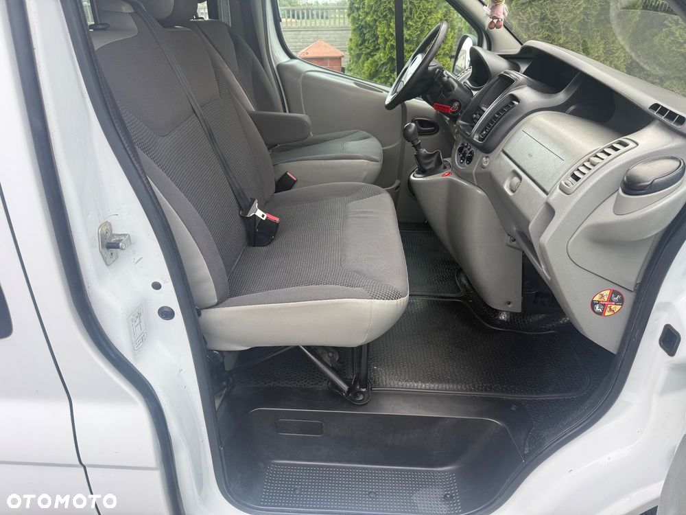 Opel Vivaro - 13