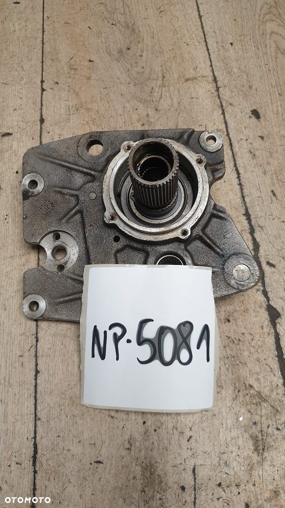 Pokrywa skrzyni biegów wałek zdawczy Harley Ironhead Sportster 25237-84E - 1
