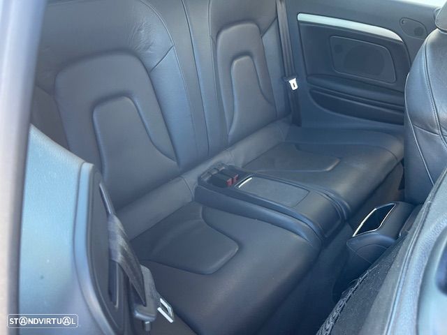 Audi A5 Cabrio 2.0 TDi S-line - 21