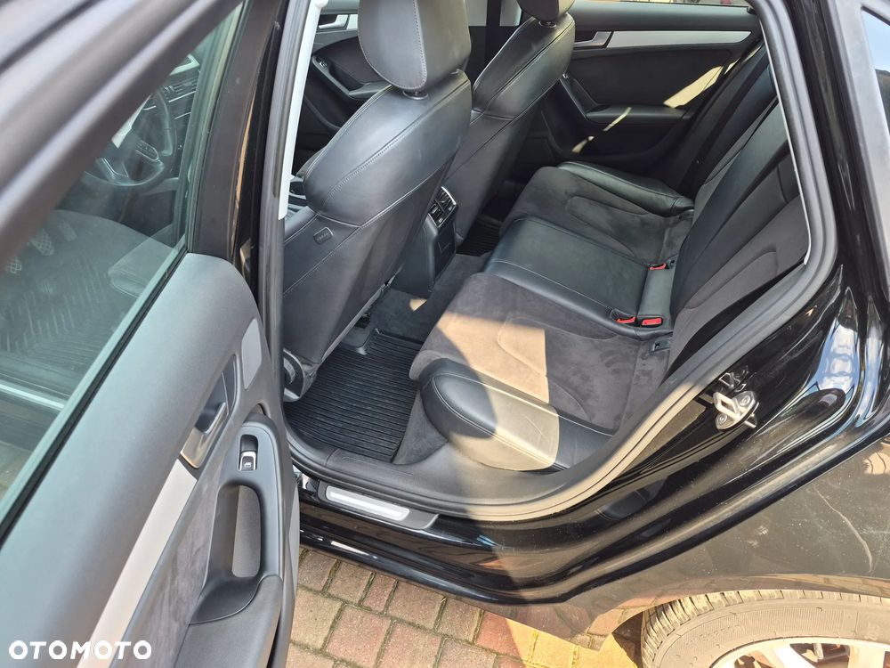 Audi A4 Limousine - 20