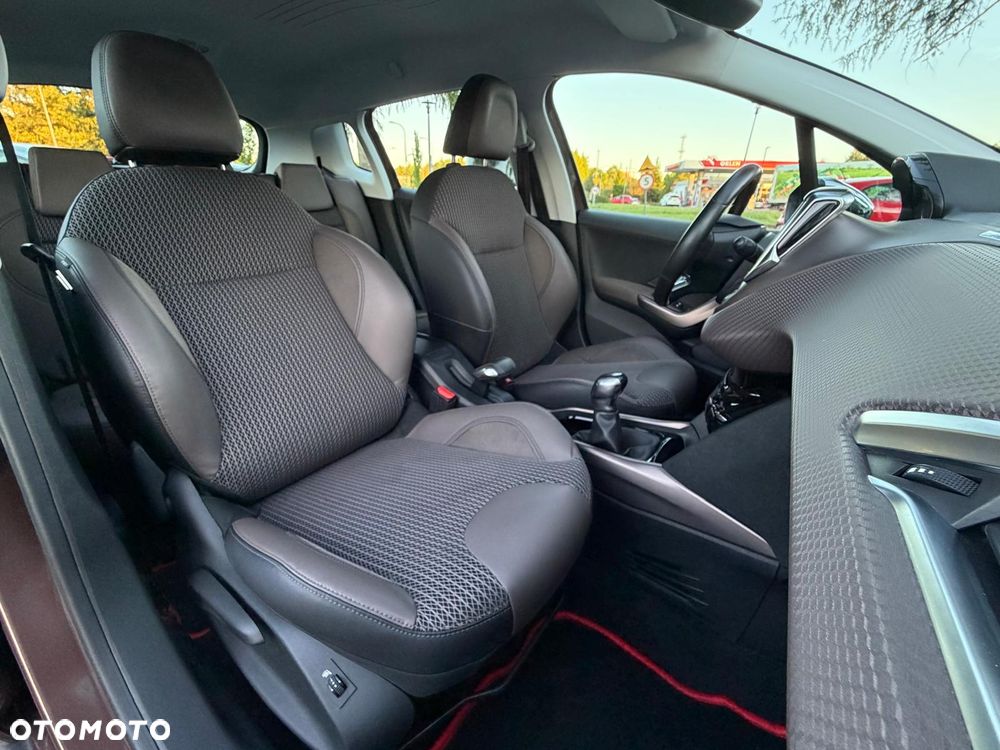 Peugeot 2008 120 VTI Business-Line - 19
