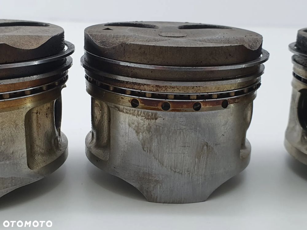SUZUKI GSX 550 82-88 CYLINDER CYLINDRY BLOK + TŁOKI - 13