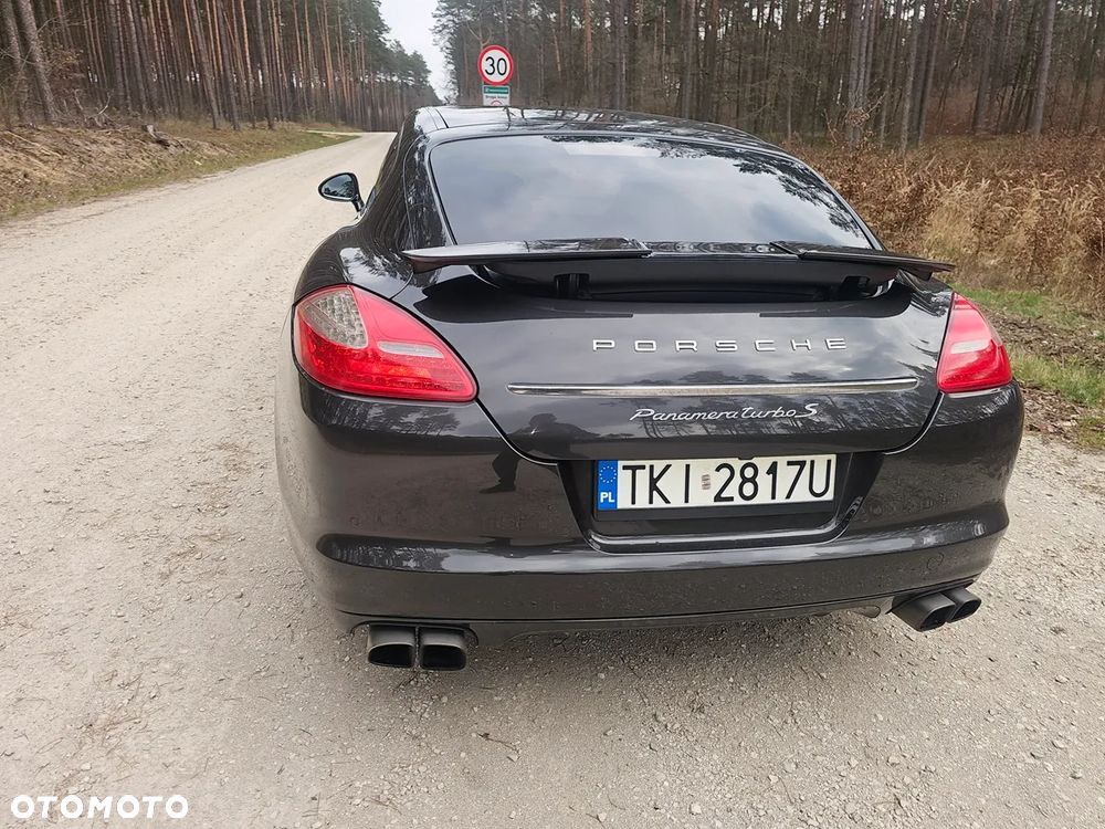 Porsche Panamera Turbo S - 14