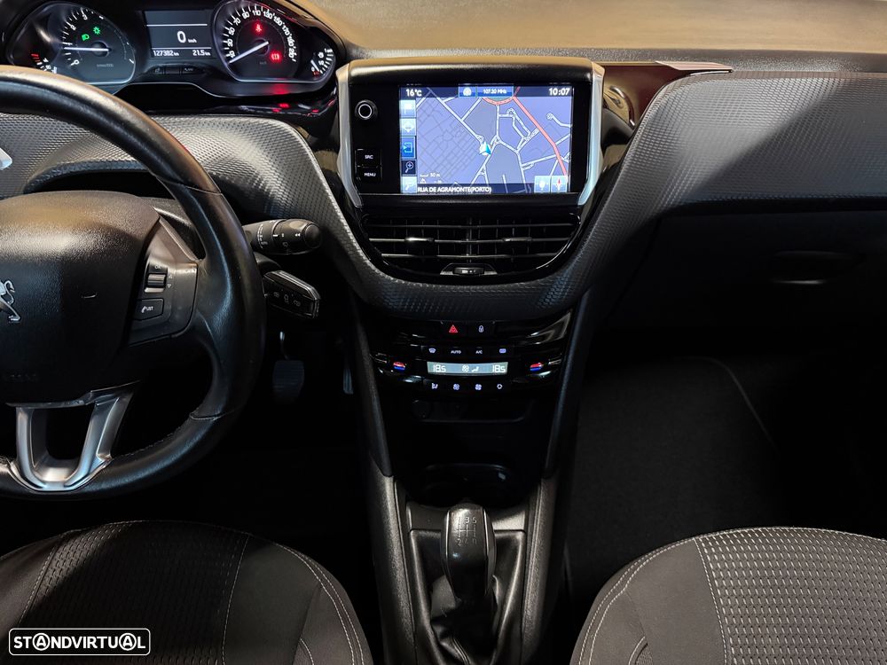 Peugeot 208 PureTech 110 Stop & Start Allure - 16