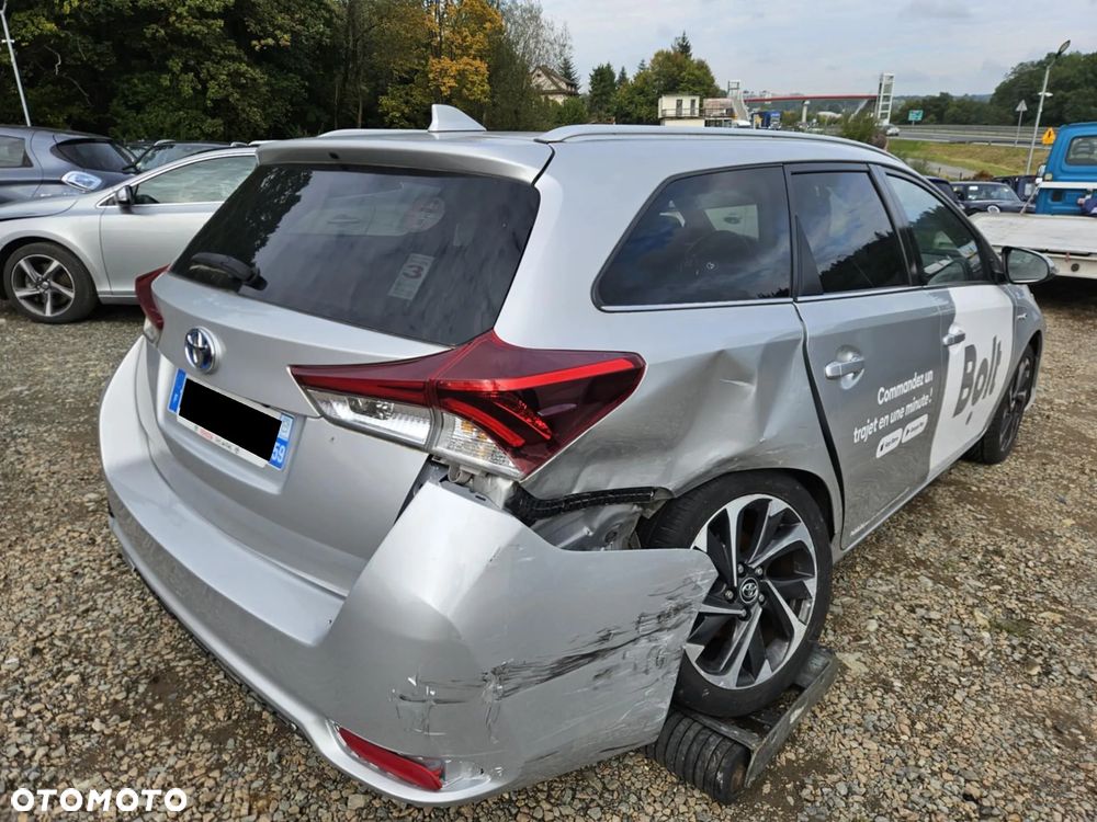 Toyota Auris - 5