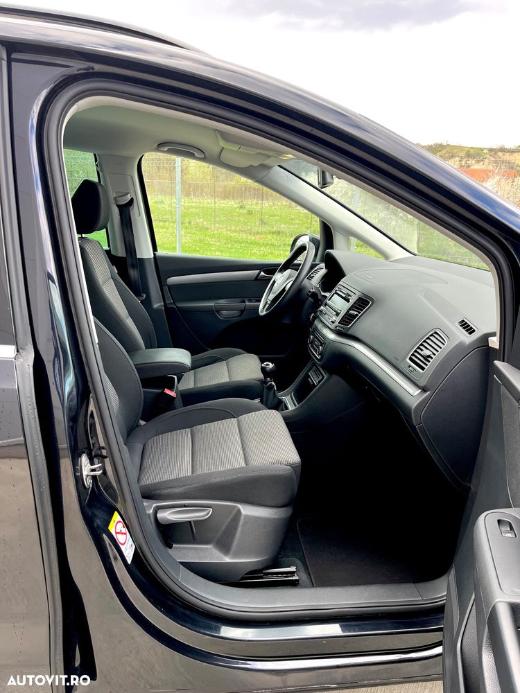 Volkswagen Sharan 2.0 TDI DPF BlueMotion Comfortline - 11
