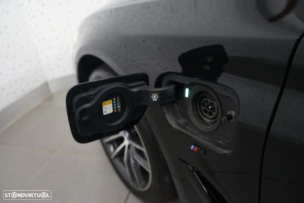 BMW 530 e Pack M - 10