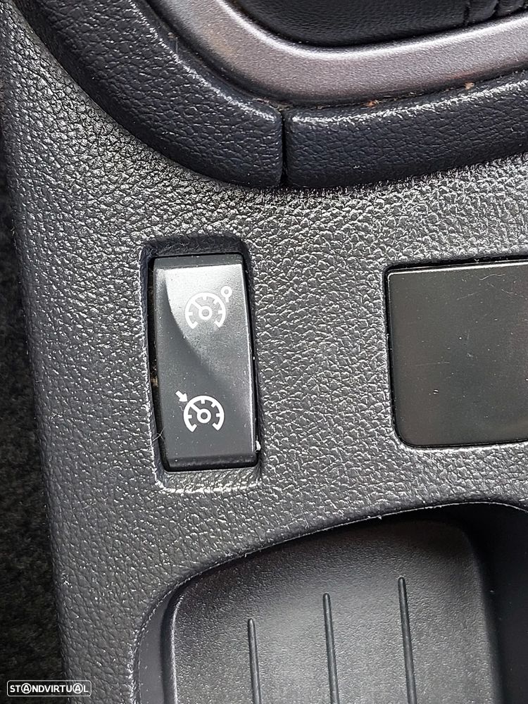 Renault Clio Sport Tourer 0.9 TCe Limited Edition - 22