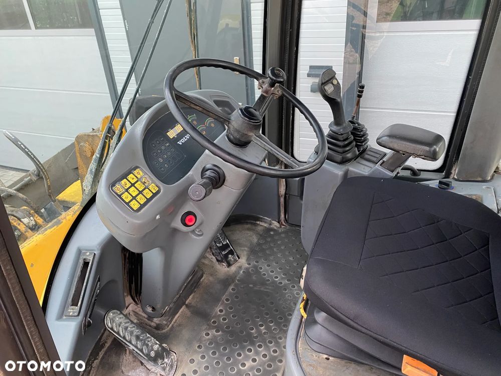 Volvo L30B - 8