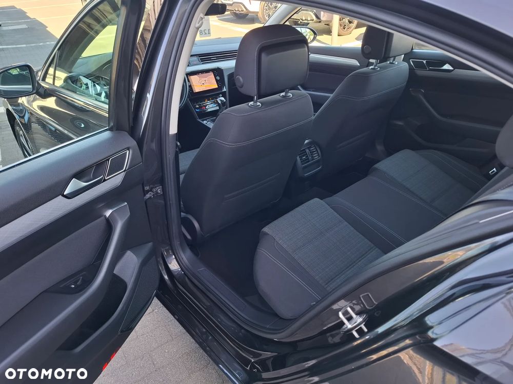 Volkswagen Passat 2.0 TDI EVO Business - 15