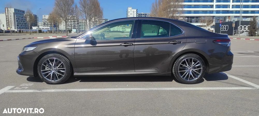Toyota Camry 2.5 Exclusive - 2