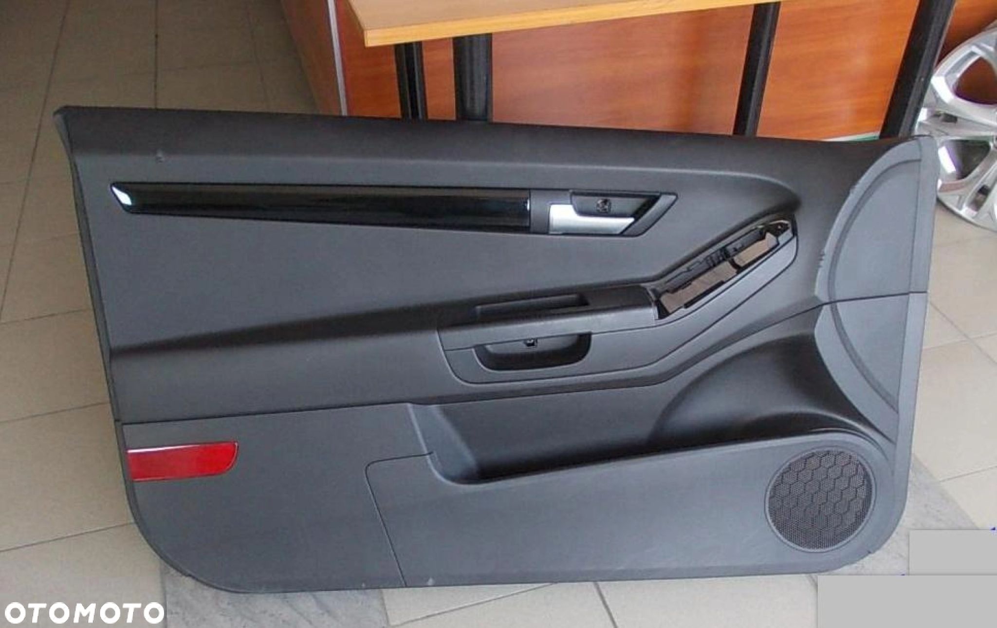 BOCZEK LEWY TAPICERKA NA DRZWI LEWE KIA PRO CEED - 1