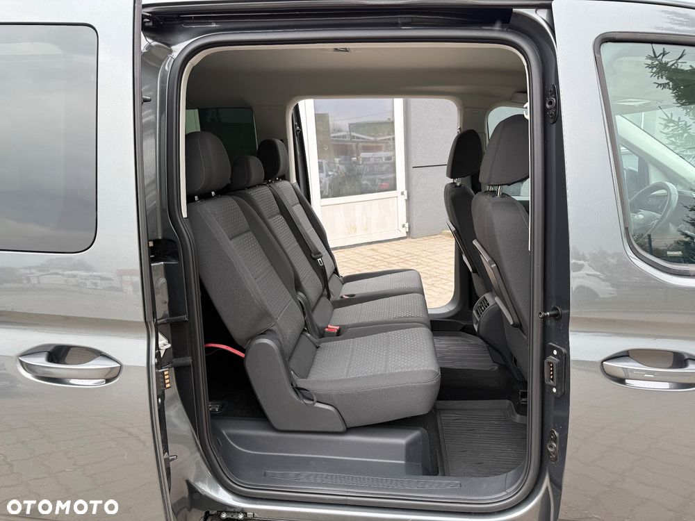 Ford Tourneo Connect Grand - 11