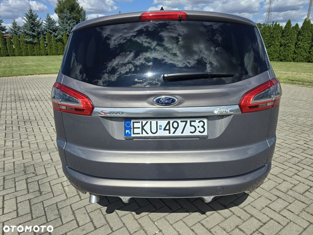 Ford S-Max - 12
