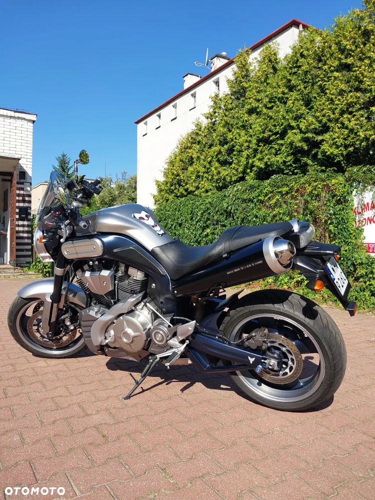 Yamaha MT - 5