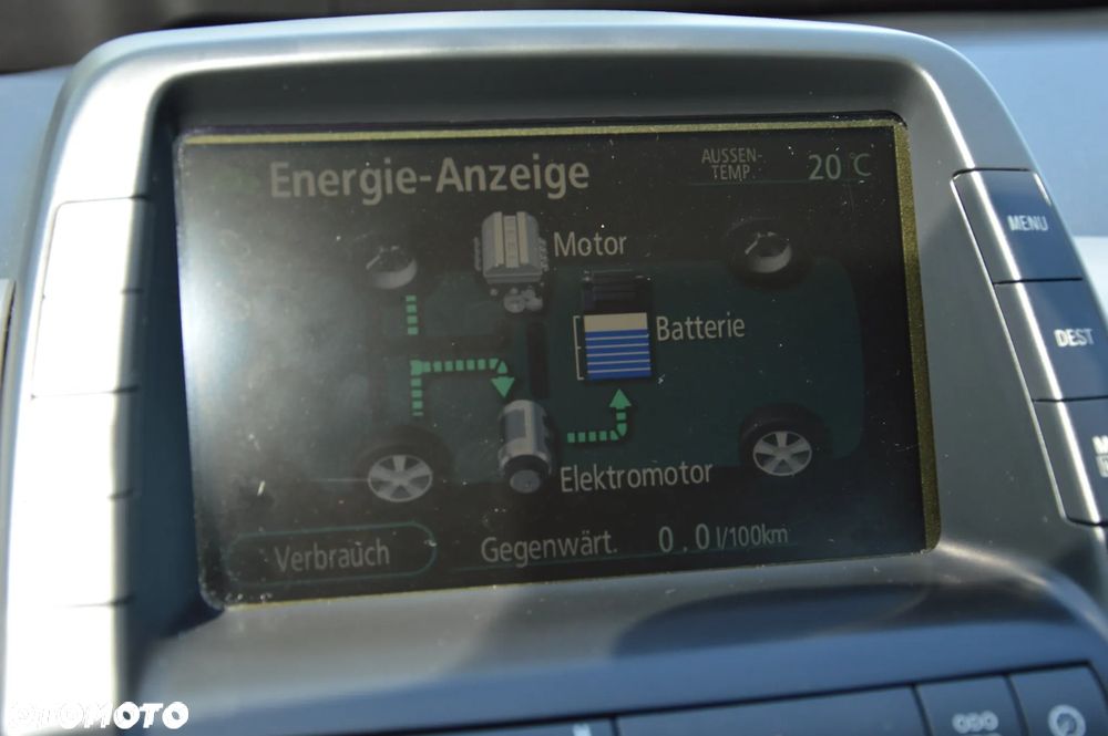 Toyota Prius - 22