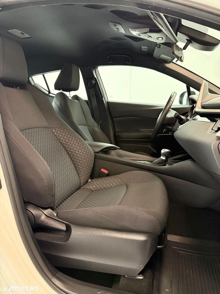 Toyota C-HR - 10