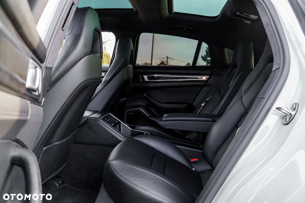 Porsche Panamera Turbo S E-Hybrid - 13