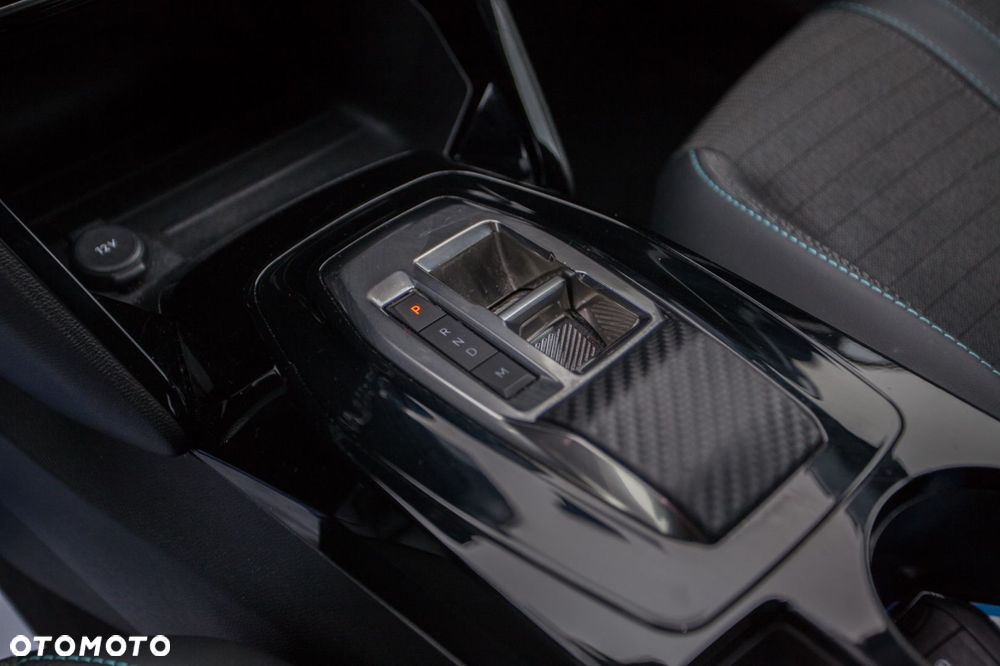 Peugeot 2008 1.5 BlueHDi Allure Pack S&S EAT8 - 18