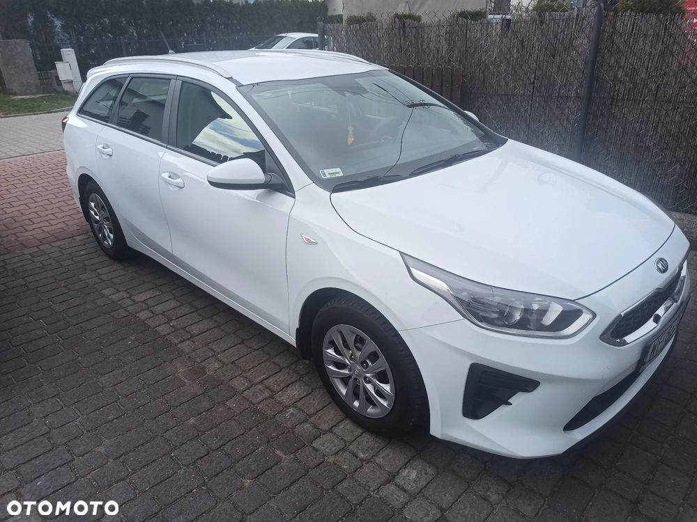 Kia Ceed - 1