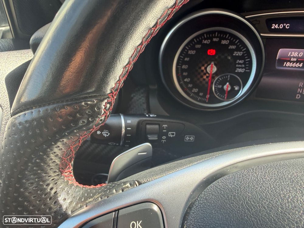 Mercedes-Benz A 180 d 7G-DCT AMG Line - 16