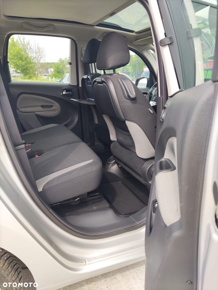 Citroën C3 Picasso 1.4i Attraction - 13