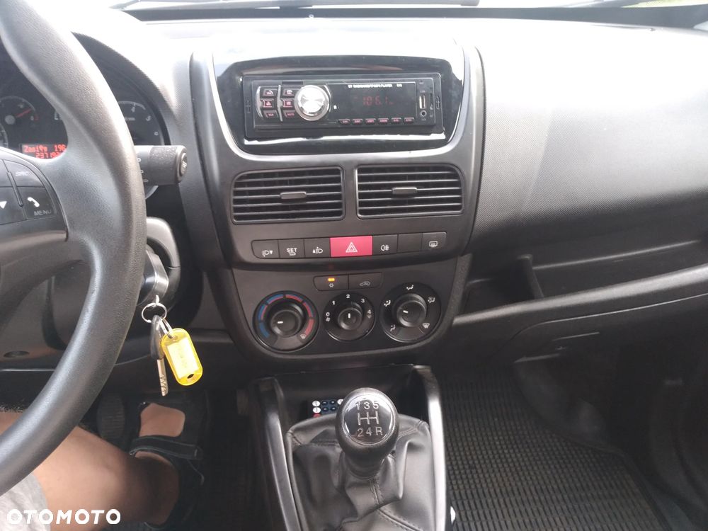 Opel Combo Tour L1H1 - 10