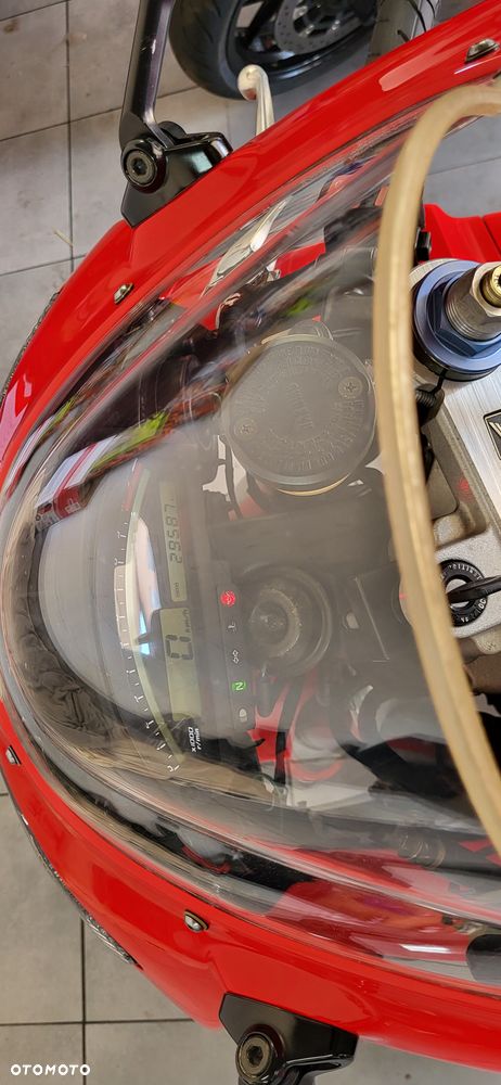 Honda VTR - 28