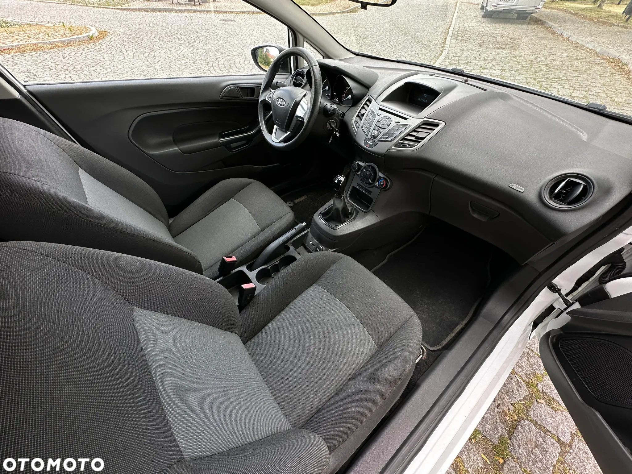 Ford FIESTA VAN - 8
