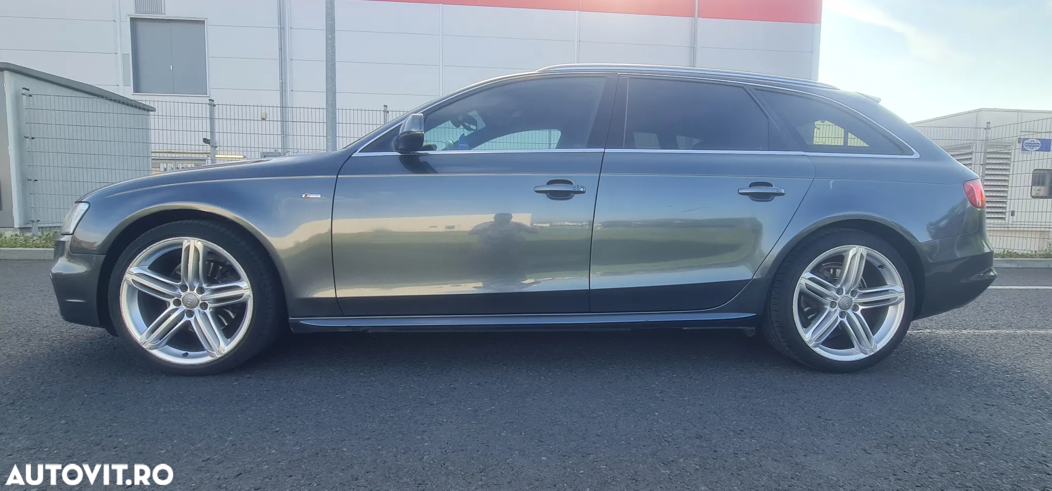 Audi A4 Avant 2.0 TDI DPF clean diesel multitronic S line Sportpaket - 34