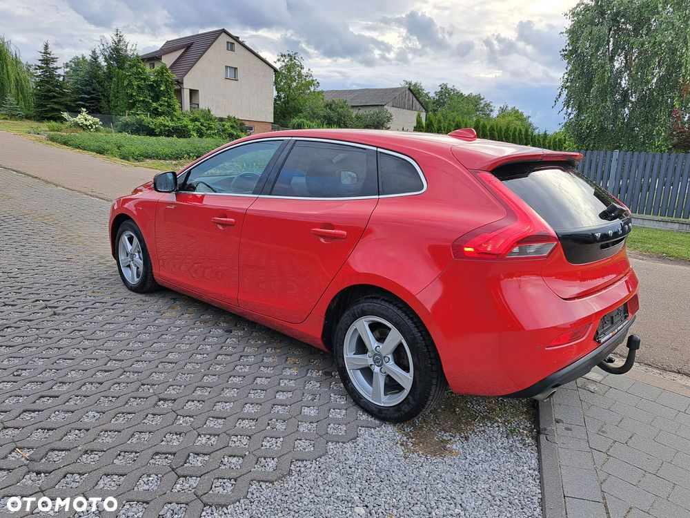 Volvo V40 D3 Momentum - 5