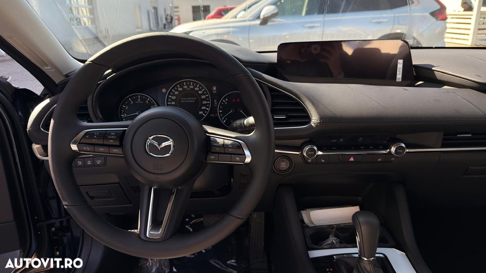 Mazda 3 e-Skyactiv X186 AT MHEV Center-Line - 26