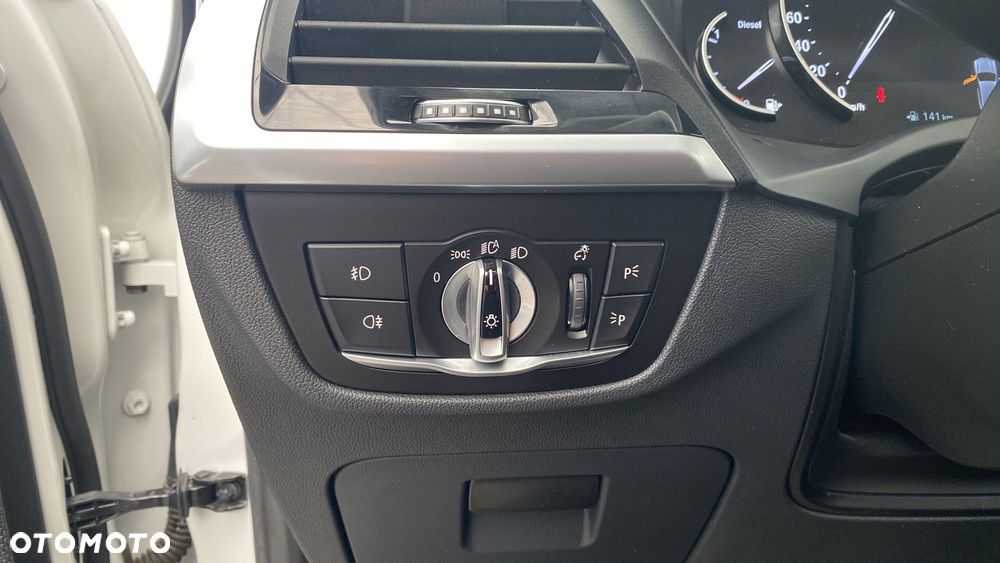 BMW X3 xDrive20d MHEV xLine - 27