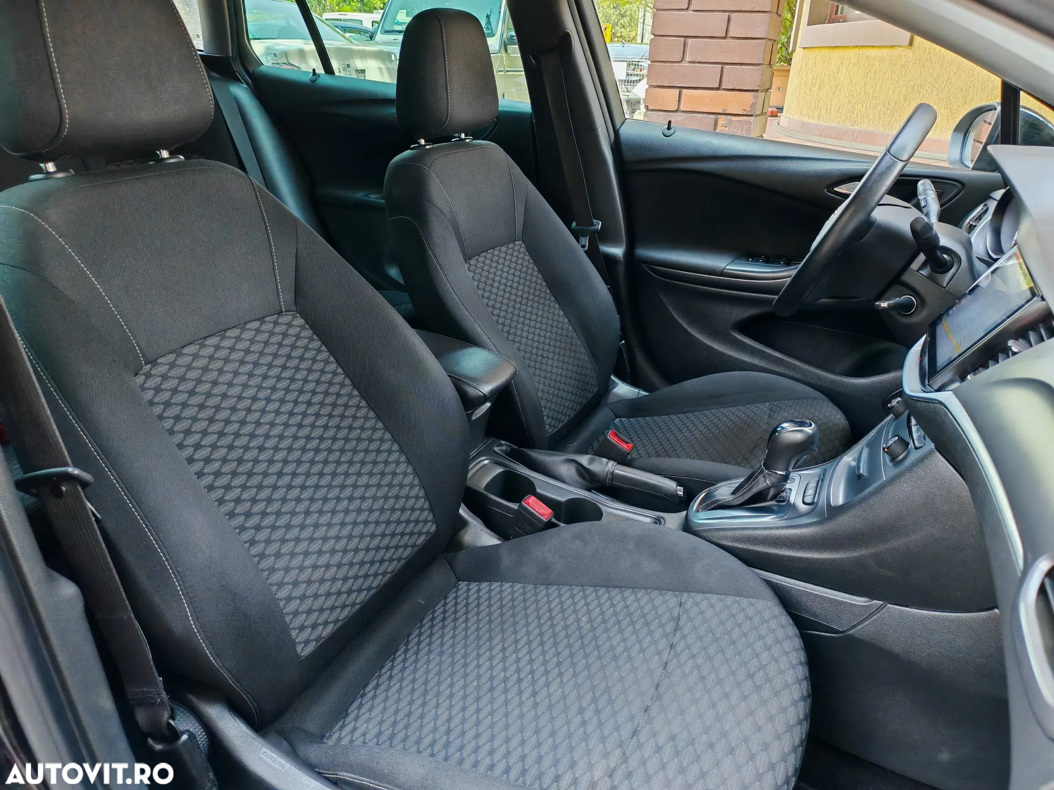 Opel Astra 1.6 D Automatik Start/Stop Business - 6