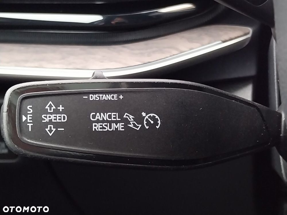 Skoda Superb 2.0 TDI SCR 4x4 L&K DSG - 23