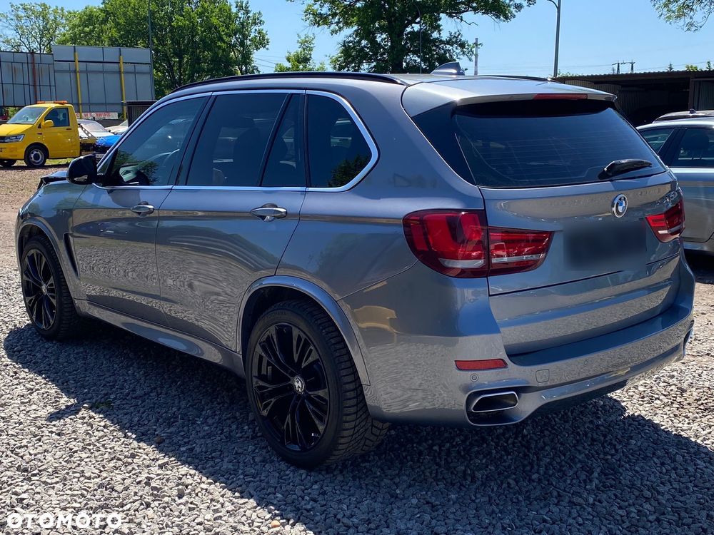 BMW X5 xDrive50i Sport-Aut - 11