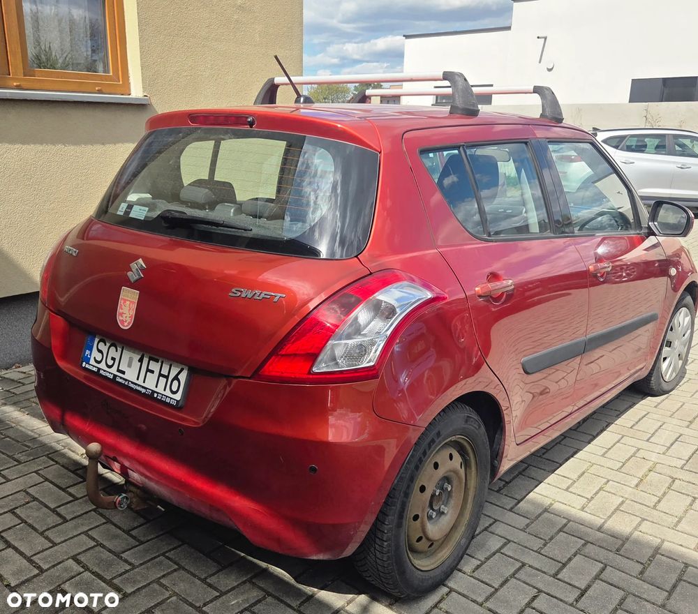 Suzuki Swift 1.2 Club - 4