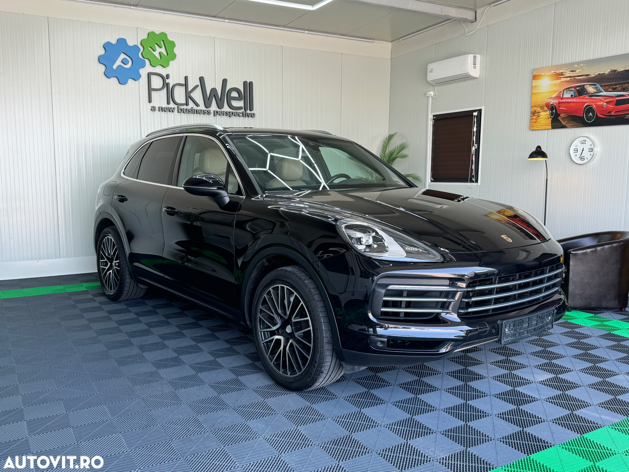 Porsche Cayenne Standard - 4