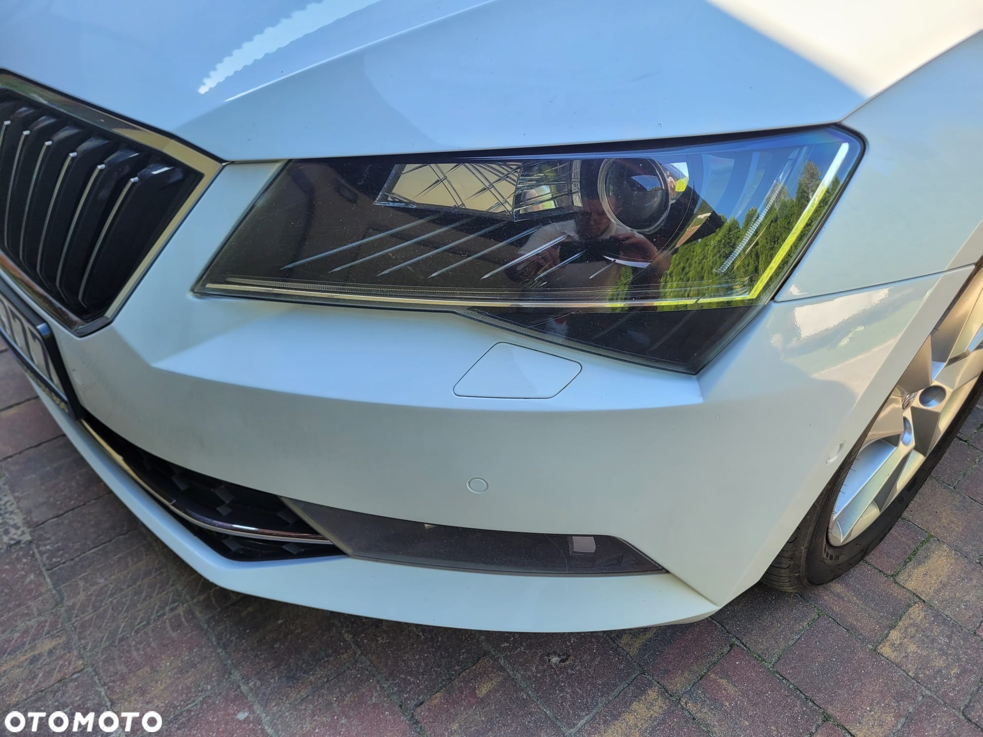 Skoda Superb 2.0 TDI DSG Premium Edition - 16